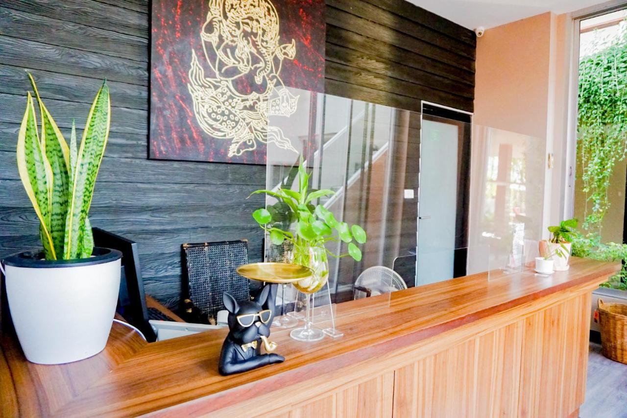 Signature Phuket Resort Chalong Exteriör bild