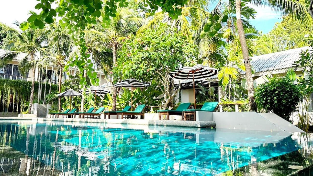 Signature Phuket Resort Chalong Exteriör bild