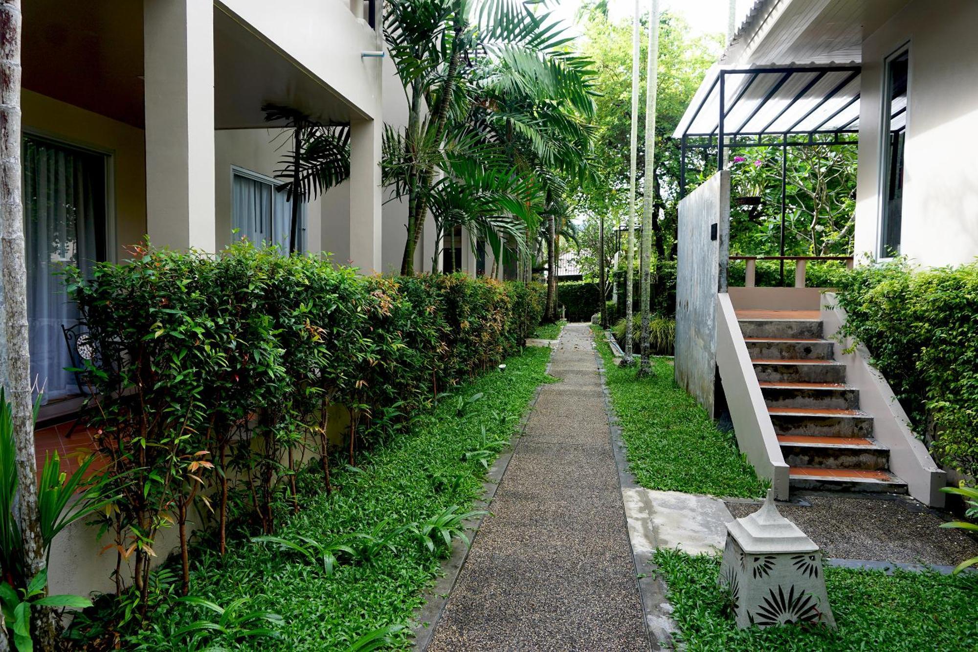 Signature Phuket Resort Chalong Exteriör bild