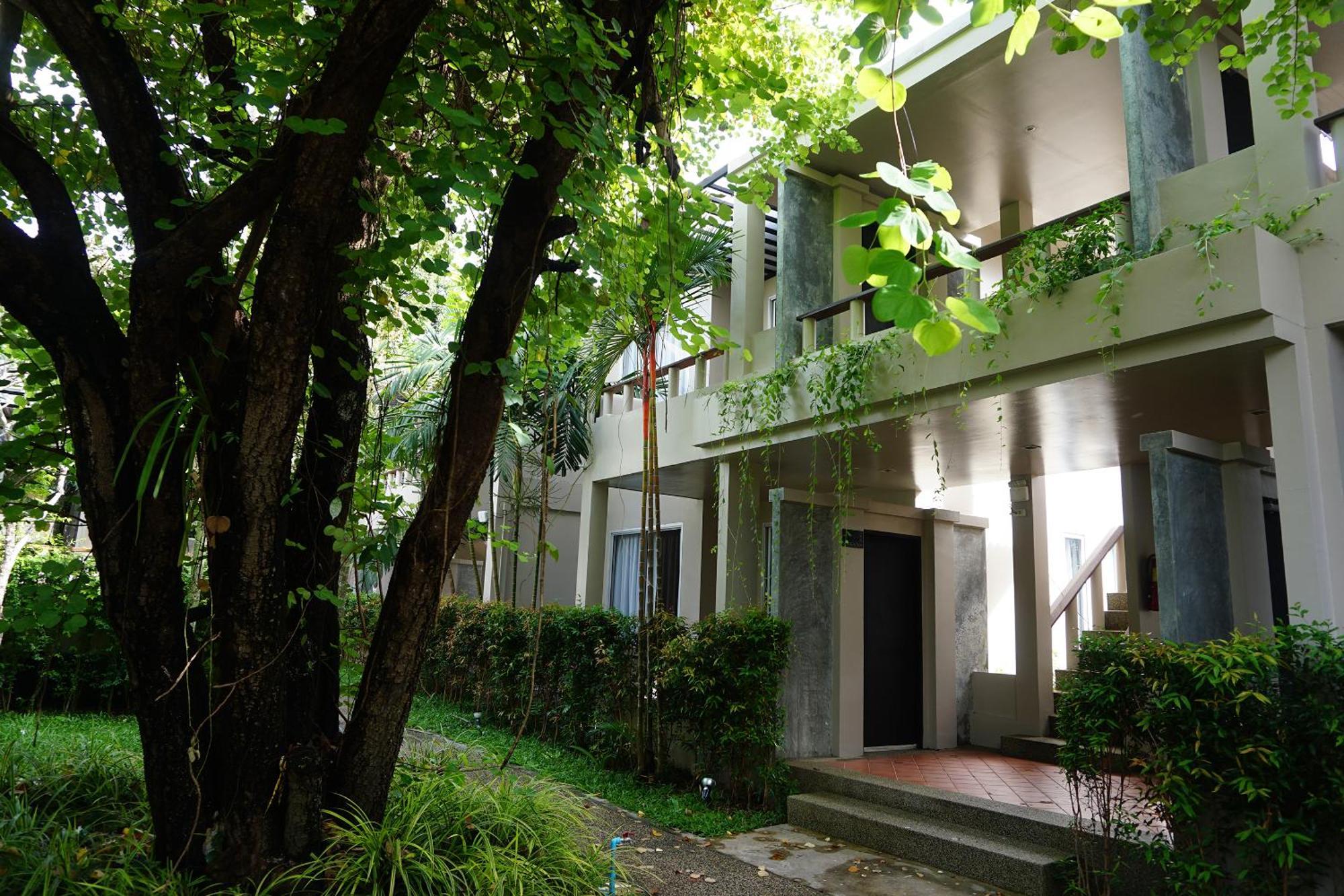 Signature Phuket Resort Chalong Exteriör bild