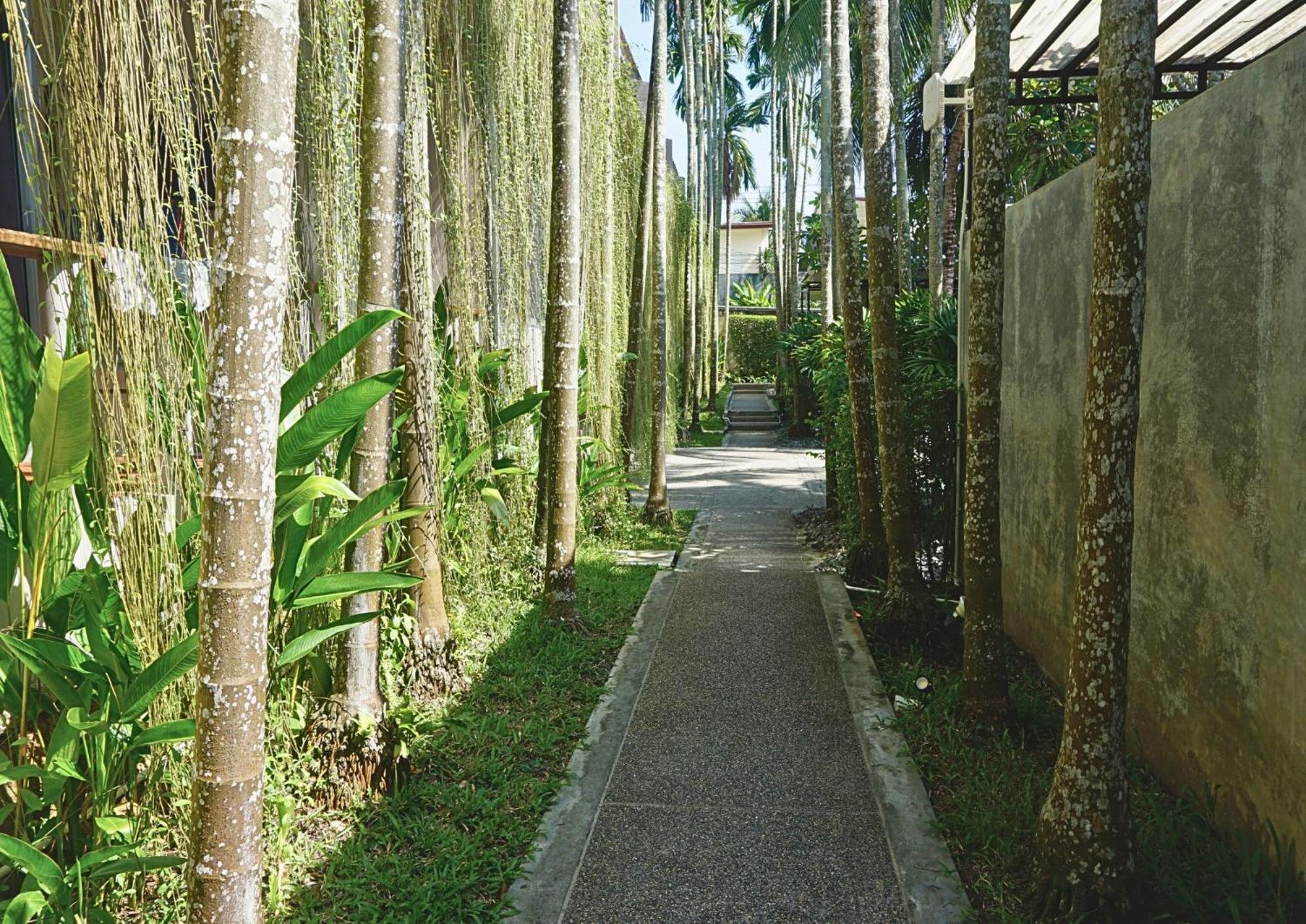 Signature Phuket Resort Chalong Exteriör bild