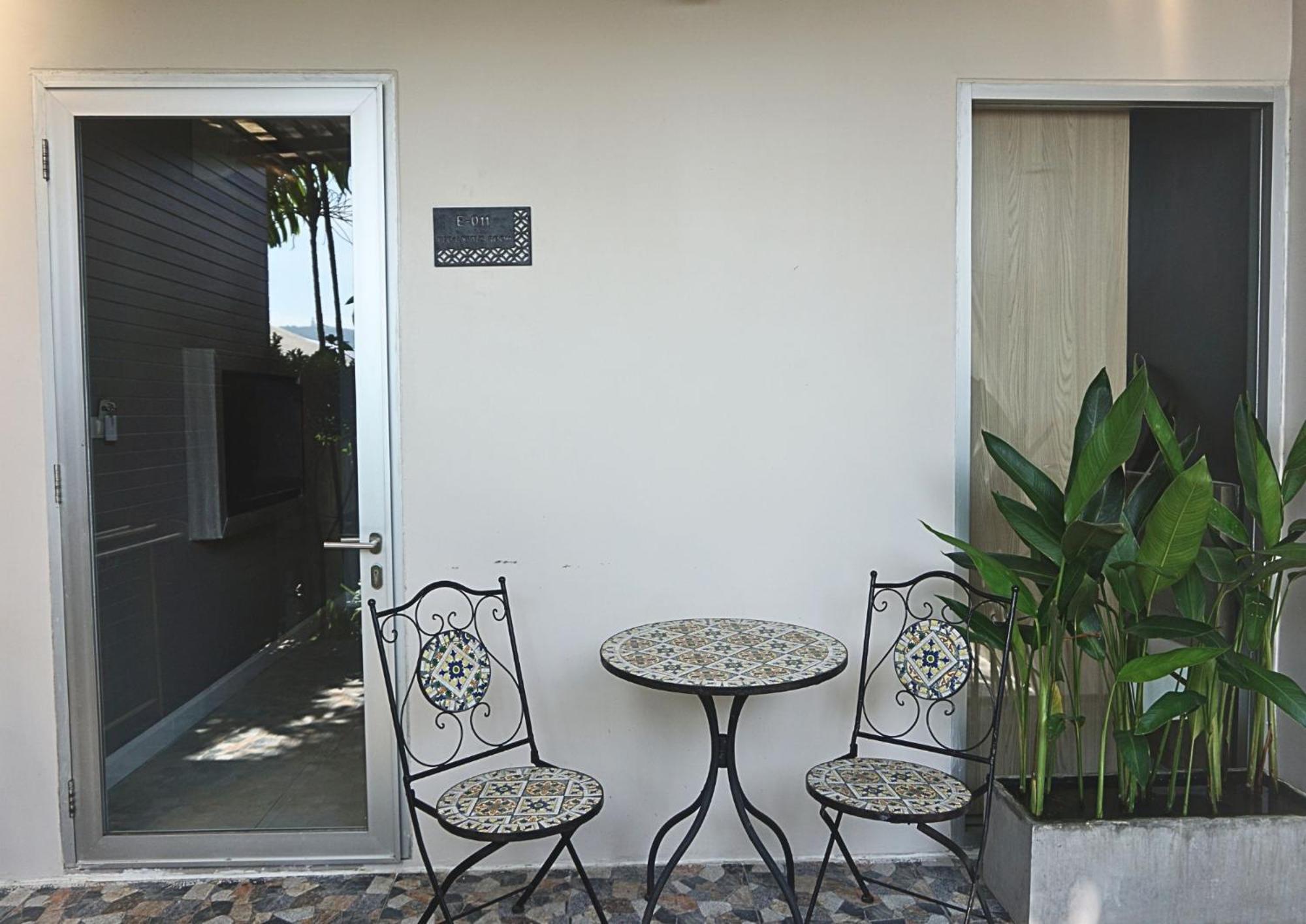 Signature Phuket Resort Chalong Exteriör bild