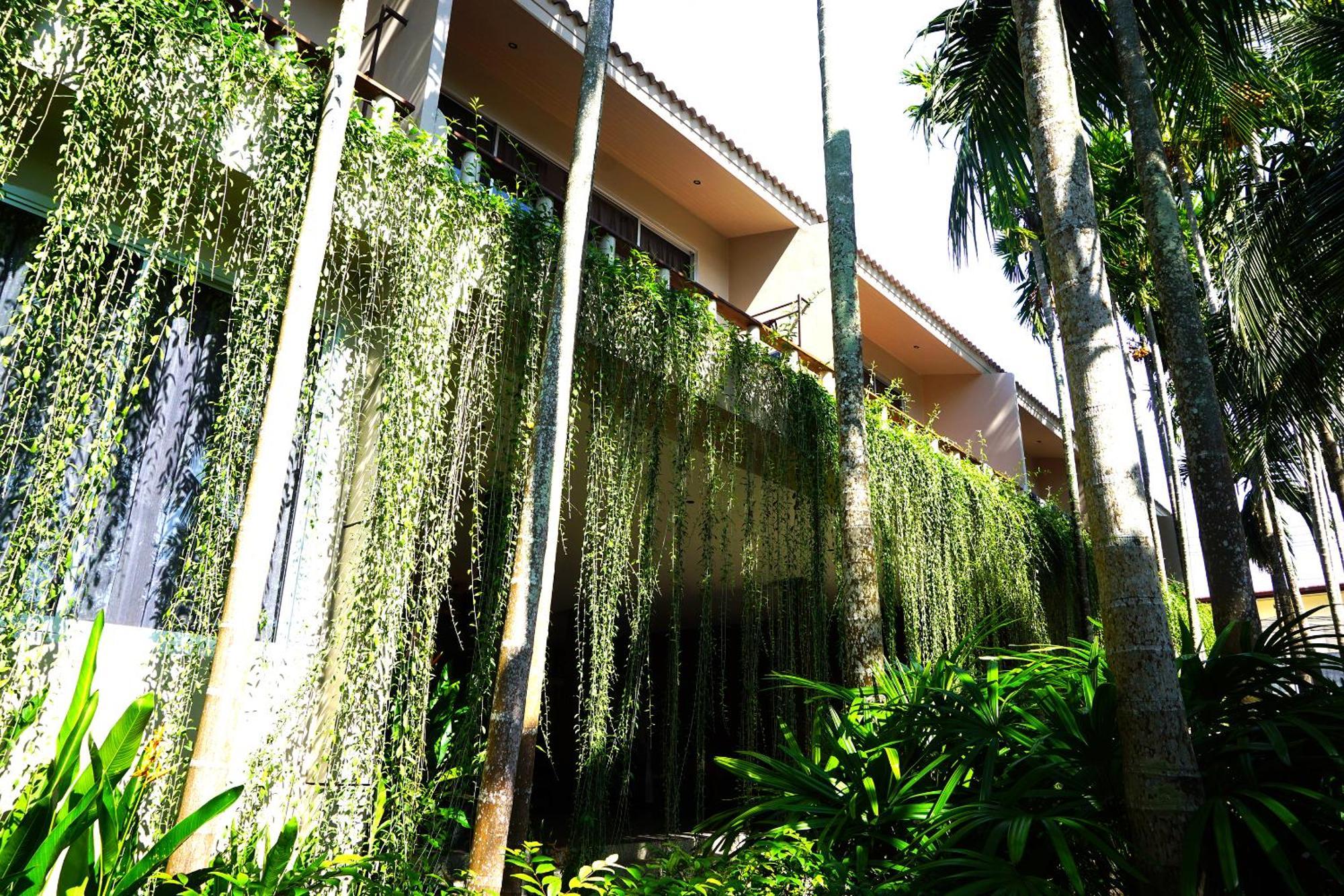 Signature Phuket Resort Chalong Exteriör bild