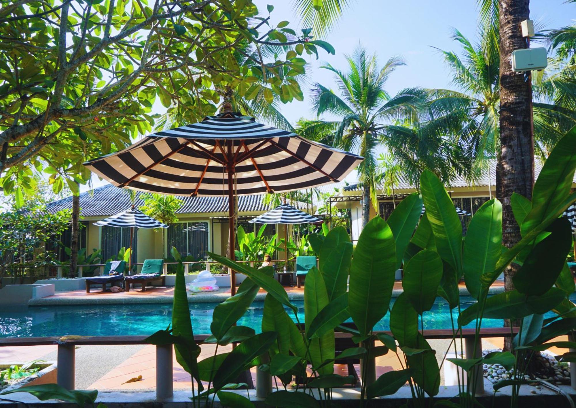 Signature Phuket Resort Chalong Exteriör bild