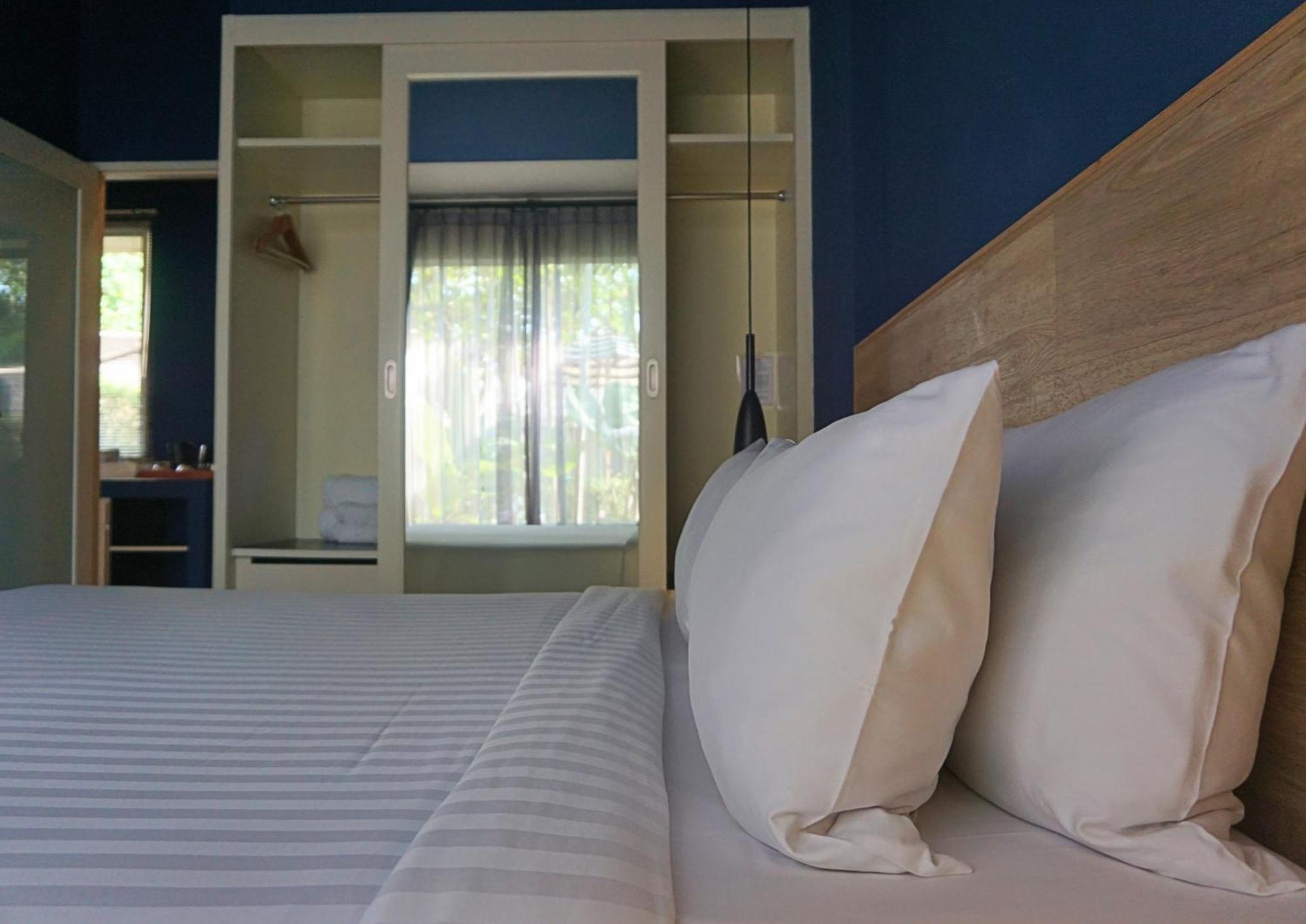 Signature Phuket Resort Chalong Exteriör bild